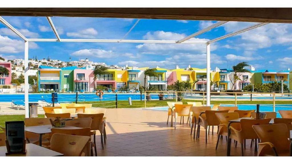 Marina De Albufeira Orada Resort - 2-Bed Apartment With Huge Pool Exteriör bild