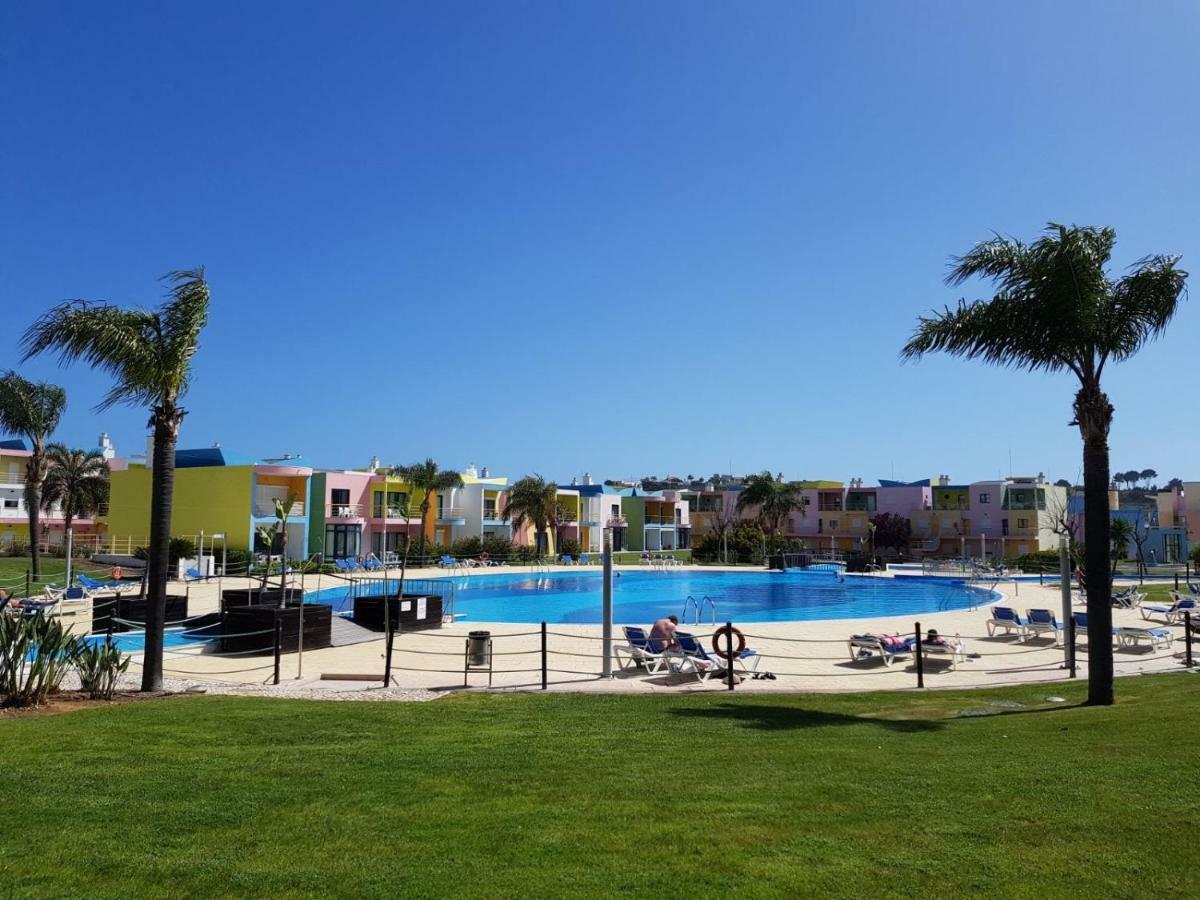 Marina De Albufeira Orada Resort - 2-Bed Apartment With Huge Pool Exteriör bild